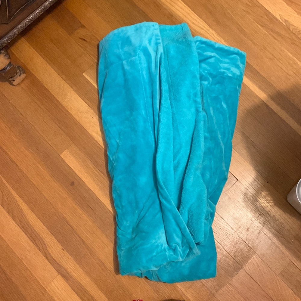 Fluffy turquoise blanket twin